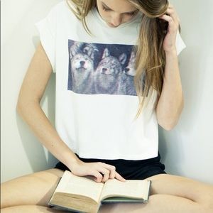 💭 Brandy Melville Wolves T-Shirt